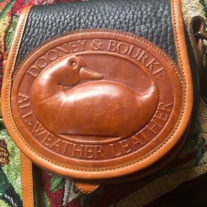 Dooney & bourke crossbody